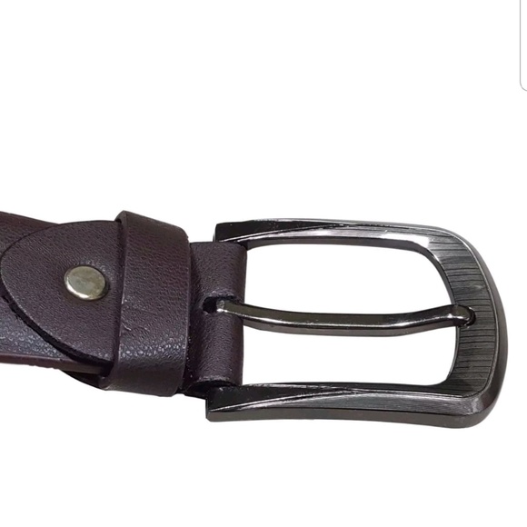 Mens plain brown leather casual belt - Picture 3 of 3